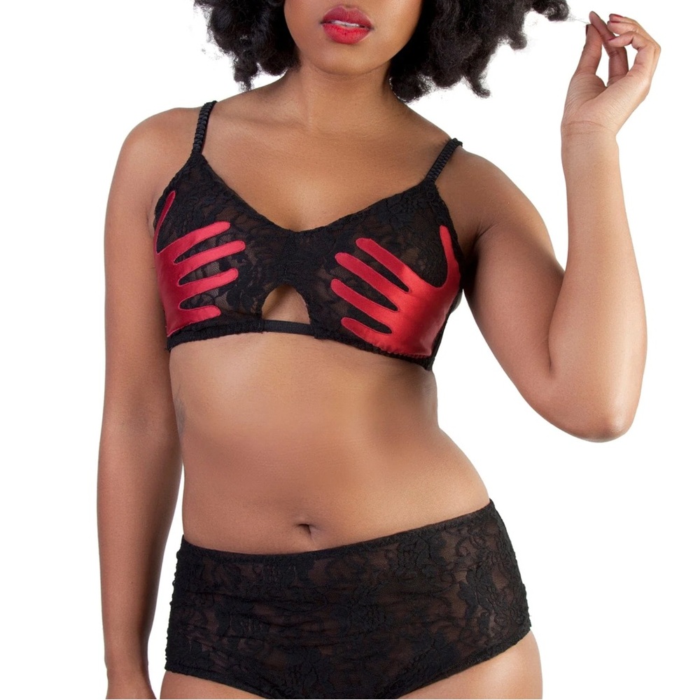 Bettie Page Lingerie Black Lace Hands Set